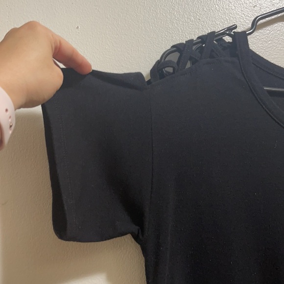Poof Black Criss cross Shoulder Blouse 60%Cotton,35%Rayon,5%Spandex Size Medium - Picture 5 of 12